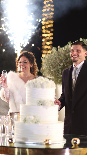 Coppia di sposi che celebra il matrimonio a Villa Feanda